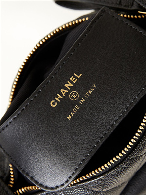 Cha.nel Pouch Grained Calfskin Gold Tone Metal Black AP3467