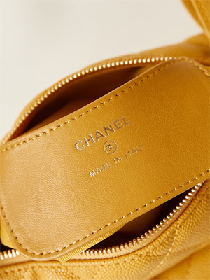 Cha.nel Pouch Grained Calfskin Gold Tone Metal Yellow AP3467