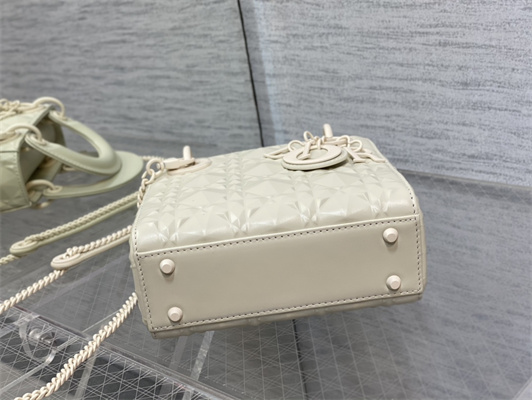 cd mini lady di.or bag cannage calfskin with Di*m*nd motif  white