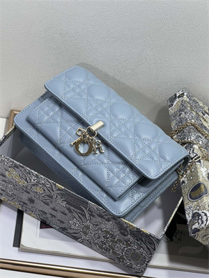 cd miss D*or chain pouch cannage lambskin cloud blue