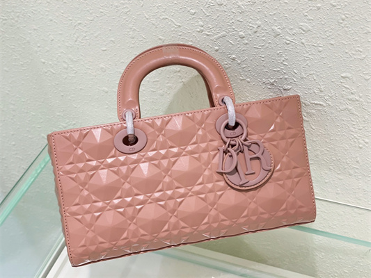 cd medium lady d-joy bag cannage calfskin with Di*m*nd motif pink