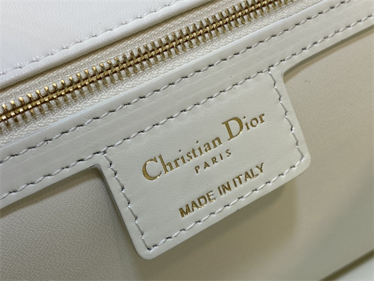 CD Large Di.or Caro Bag Quilted Macrocannage Calfskin Gold Tone Metal White
