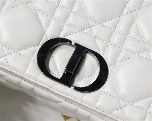 CD Large Di.or Caro Bag Quilted Macrocannage Calfskin Guncolor Tone Metal White