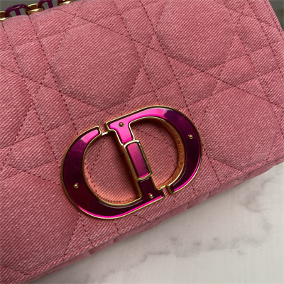 CD Medium Di.or Caro Bag Macrocannage Denim Pink