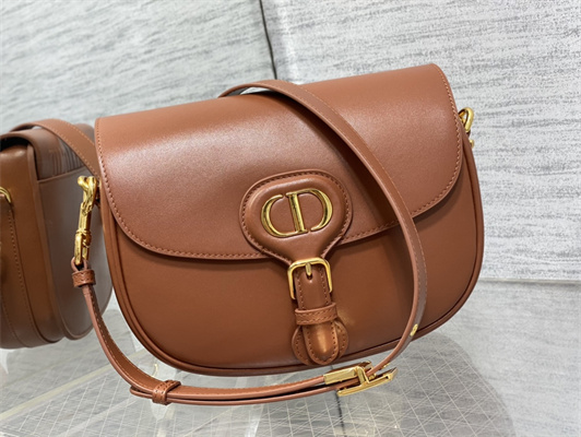 CD Medium Di.or Bobby Bag Box Calfskin Caramel