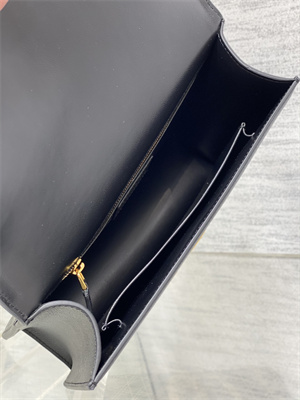 CD 30 Montaigne Bag Grained Calfskin Black