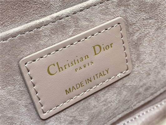 CD Small 30 Montaigne Avenue Bag Box Calfskin Pink