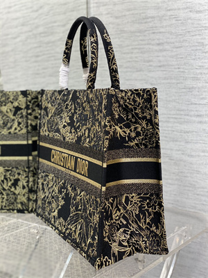 CD Large Book Tote Jardin d’Hiver Embroidery Black and Gold