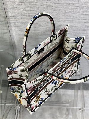 CD Medium Book Tote Petites Fleurs Embroidery White Multicolor