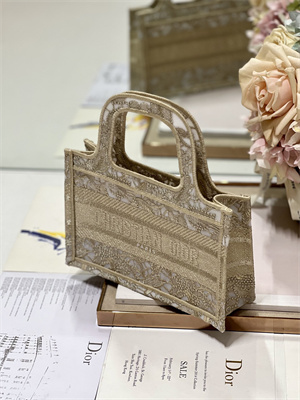 CD Mini Book Tote Gold Tone D-Lace Embroidery With Macrame Effect