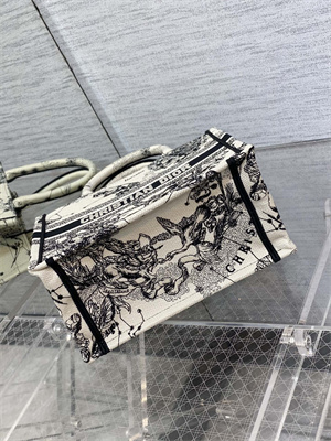 CD Small Book Tote Di.or Zodiac Embroidery Latte and Black