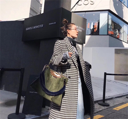 Fen.di Peekaboo X-Lite Large Suede Leather Bag Green Color