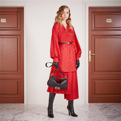 Fen.di BAGUETTE Large Bag Black Nappa Leather With FF Motif