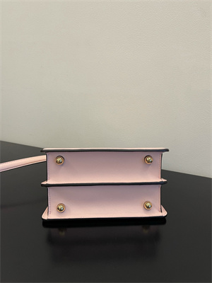 Fen.di Peekaboo ISeeU Petite Leather Bag Pink Color