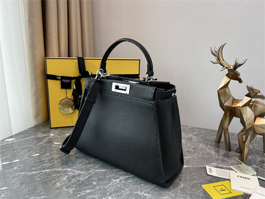 Fen.di Peekaboo Iconic ISeeU Medium Bag Cuoio Romano Leather Black Color With Topstitches