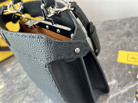 Fen.di Peekaboo Iconic ISeeU Small Bag Cuoio Romano Leather Black Color With Topstitches