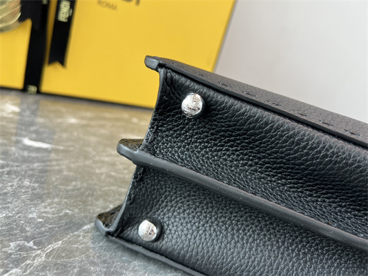 Fen.di Peekaboo Iconic ISeeU Small Bag Cuoio Romano Leather Black Color With Topstitches