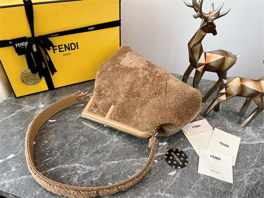 Fen.di FIRST MEDIUM Beige Sheepskin Bag