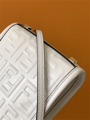 Fen.di MINI SUNSHINE SHOPPER White Leather