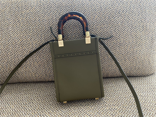 Fen.di MINI SUNSHINE SHOPPER Kaki Green Leather