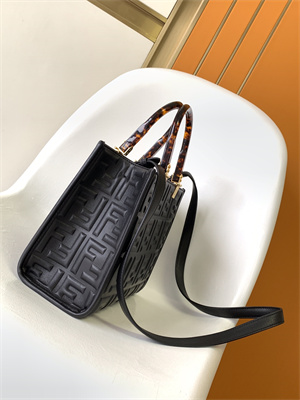Fen.di SUNSHINE Small Black Leather Shopper