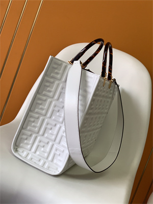 Fen.di SUNSHINE Medium White Leather Shopper