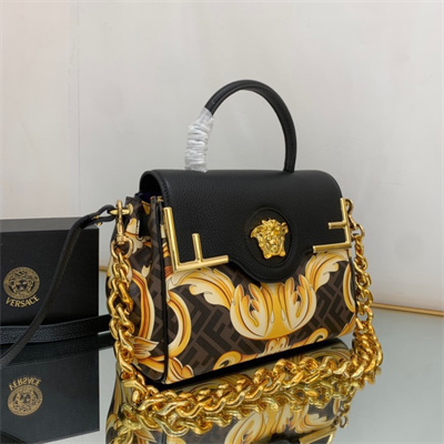 Fen.di Fendace LA Medusa Meidum Handbag Black