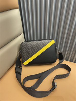 Fen.di DIAGONAL CAMERA CASE Grey Multicolor Leather Bag