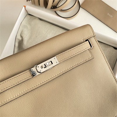 Kelly Danse Bag Evercolor Leather Silver Tone Metal In Trench Color HS