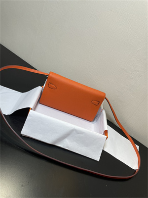 Kelly Classique To Go wallet Epsom Leather Silver Tone Metal In Orange Color HS