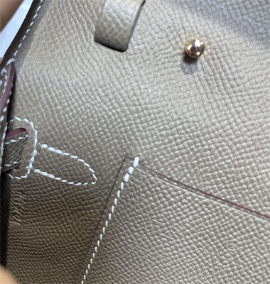 Kelly Classique To Go wallet Epsom Leather Gold Tone Metal In Etoupe Color  HS