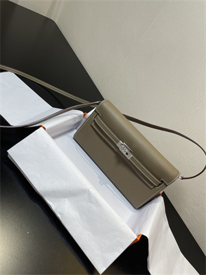 Kelly Classique To Go wallet Epsom Leather Silver Tone Metal In Etoupe Color HS