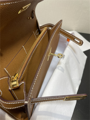 Kelly Classique To Go wallet Epsom Leather Gold Tone Metal In Gold Color HS