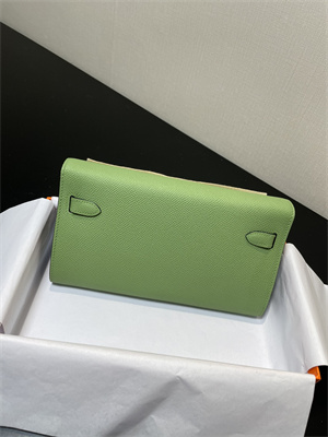 Kelly Classique To Go wallet Epsom Leather Gold Tone Metal In Vert Criquet Color HS