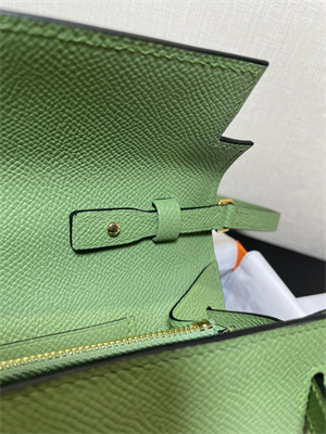 Kelly Classique To Go wallet Epsom Leather Gold Tone Metal In Vert Criquet Color HS
