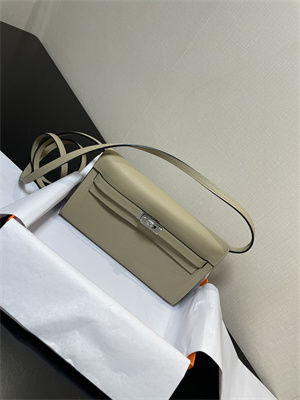 Kelly Classique To Go wallet Epsom Leather Silver Tone Metal In Trench Color HS