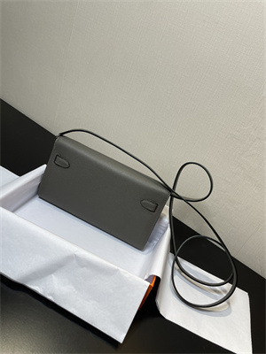 Kelly Classique To Go wallet Epsom Leather Silver Tone Metal In Etain Color HS