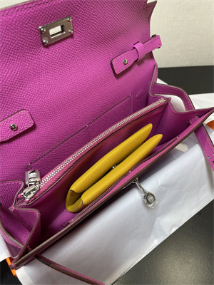 Kelly Classique To Go wallet Epsom Leather Silver Tone Metal In Magnolia Color HS