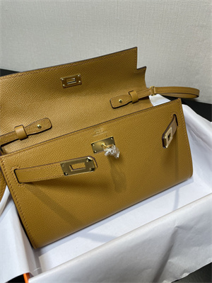 Kelly Classique To Go wallet Epsom Leather Gold Tone Metal In Sesame Color HS