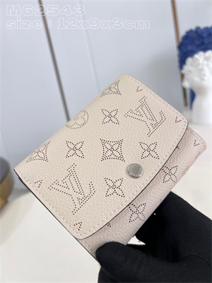 L.V IRIS Compact Wallet Monogram Leather Cream M62543