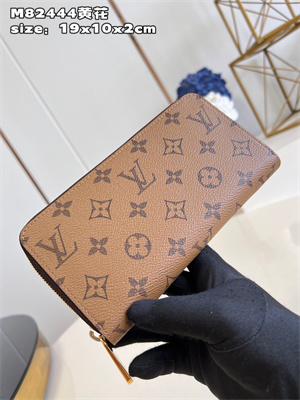 L.V Zippy Wallet Monogram Reverse Canvas M82444
