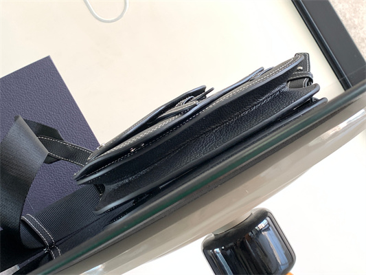 Di.or Saddle Pouch Black Grained Calfskin