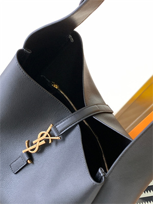 y.s.l le 5 a 7 S*pple large hobo bag in black leather