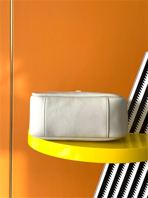 y.s.l le 5 a 7 S*pple small hobo bag in white leather