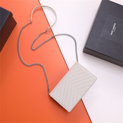 Y.S.L CASSANDRA ENVELOPE CHAIN WALLET IN GRAIN DEPOUDRE LEATHER White Color Silver Tone Metal