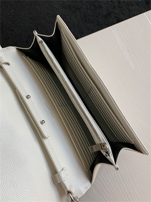 Y.S.L CLASSIC CASSANDRA CHAIN WALLET IN GRAIN DEPOUDRE LEATHER White Color Silver Tone Metal