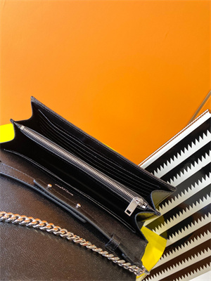 Y.S.L CLASSIC CASSANDRA CHAIN WALLET IN GRAIN DEPOUDRE LEATHER Black Color Silver Tone Metal