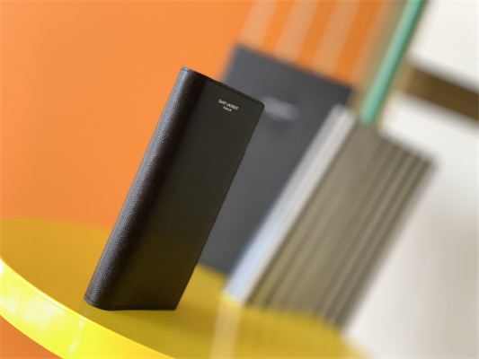 Y.S.L CONTINENTAL WALLET IN GRAIN DE POUDRE LEATHER Black Color