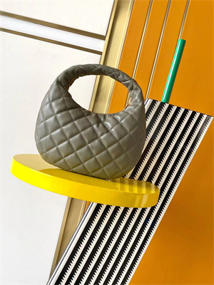 Y*L icarino in quilted nappa lambskin green