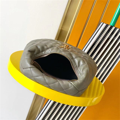 Y*L icarino in quilted nappa lambskin green